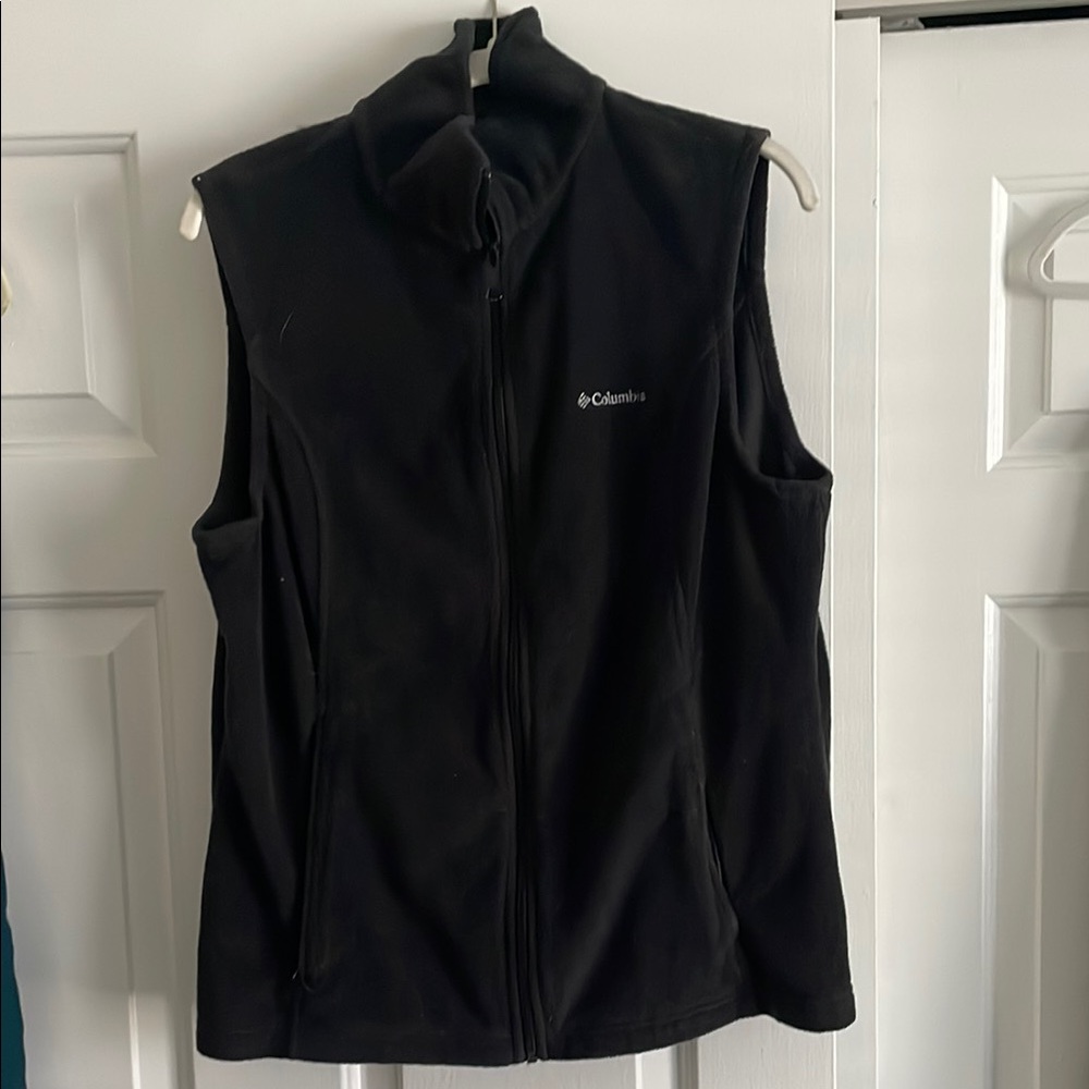 Columbia Black Fleece Vest